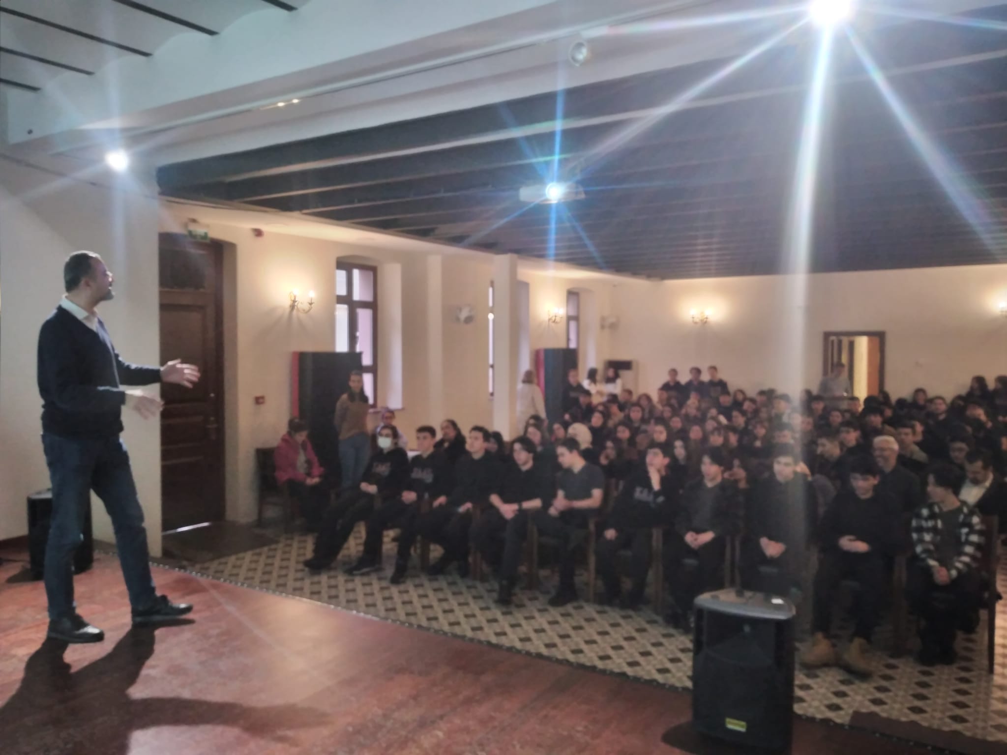 IMG-20230328-WA0014 Kadıköy Kemal Atatürk Anadolu Lisesi öğrencilerine sunum yaptım. 28.03.2023